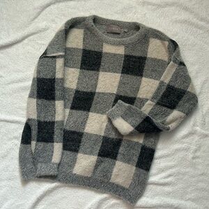 Chunky soft Plaid sweater/ Cyrus brand size small